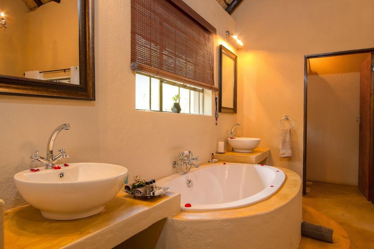 Mvuradona Safari Lodge Marloth Park Chambre photo