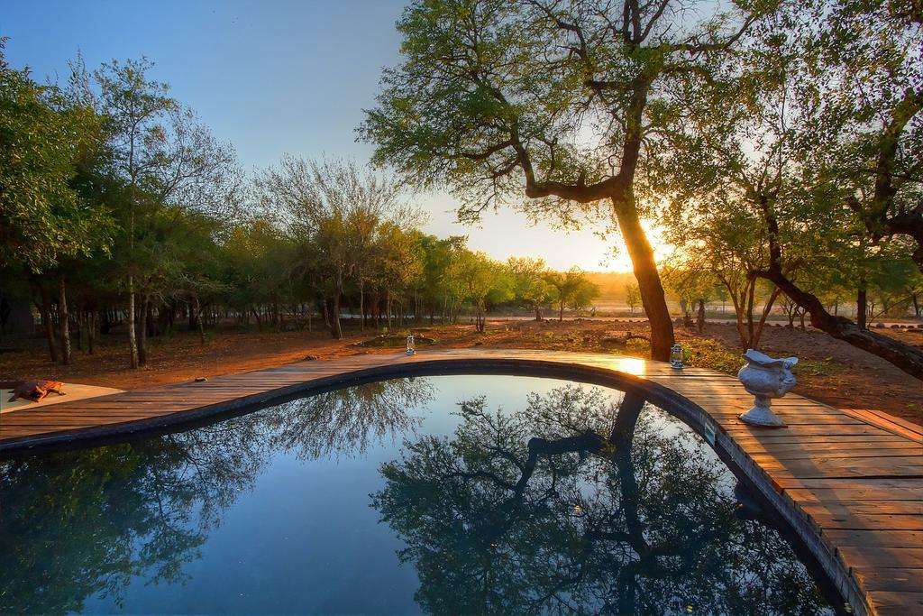 Mvuradona Safari Lodge Marloth Park Extérieur photo